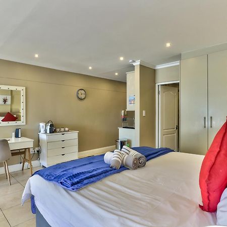 Firmont On Main Appartement Kaapstad Buitenkant foto